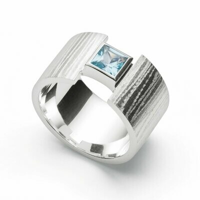 Ring 925/- Silber mattiert, Blautopas