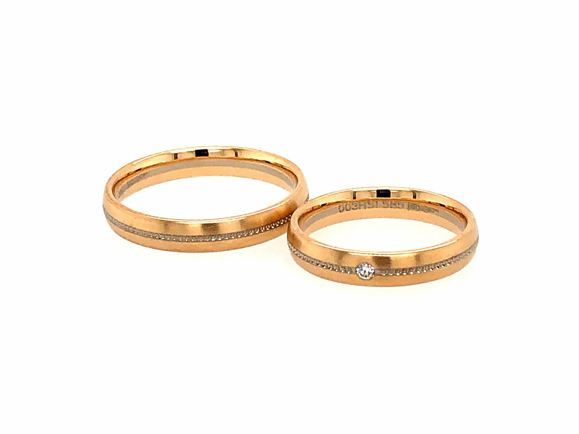 Trauringpaar in Gold