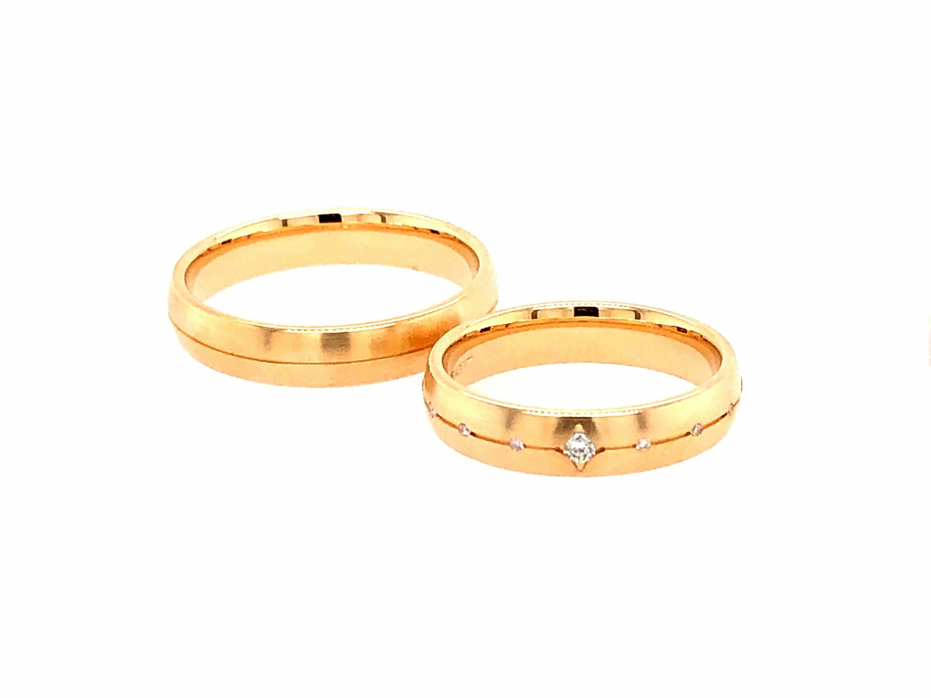Trauringpaar in Gold