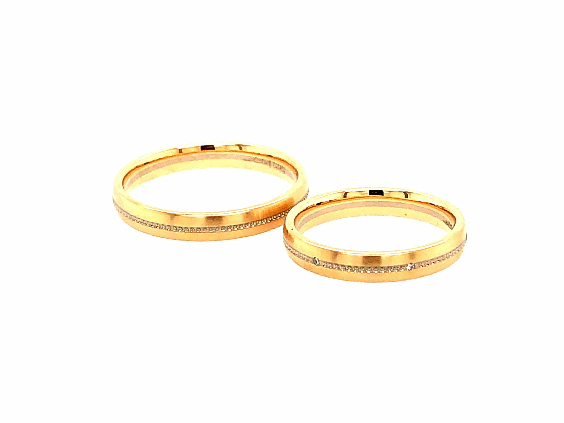 Trauringpaar in Gold