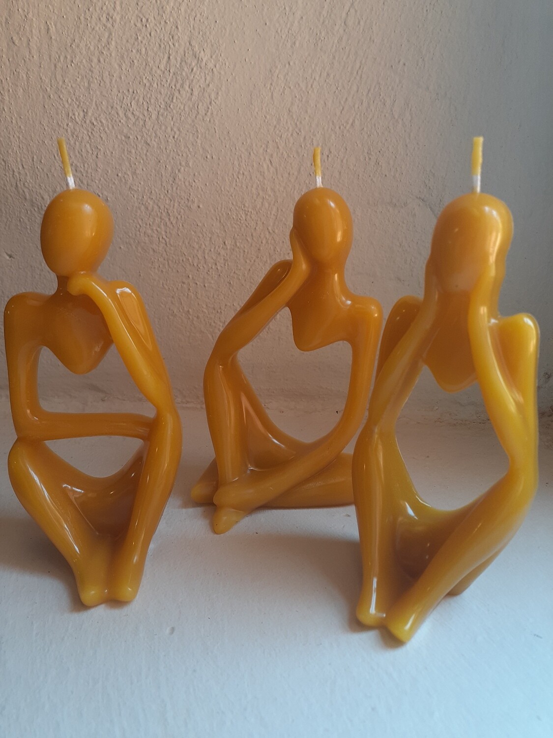 100% Beeswax figurines 
12cm x 4cm