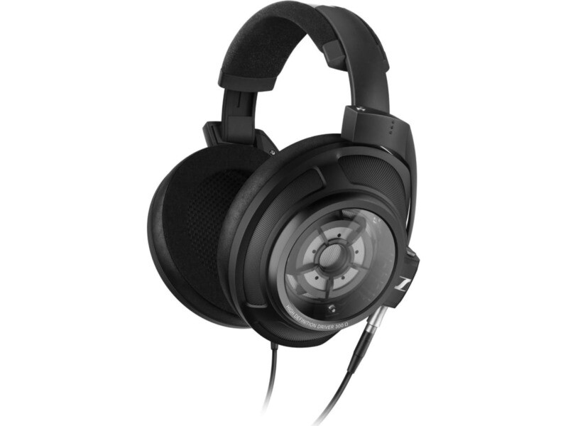 HD 820