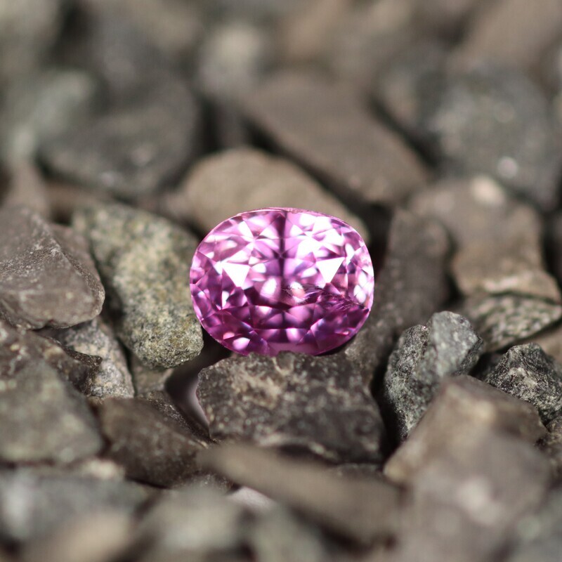 Saphir Rose Intense 1.22 Ct - Chauffé Saphir Rose Intense 1.22 Ct - Chauffé