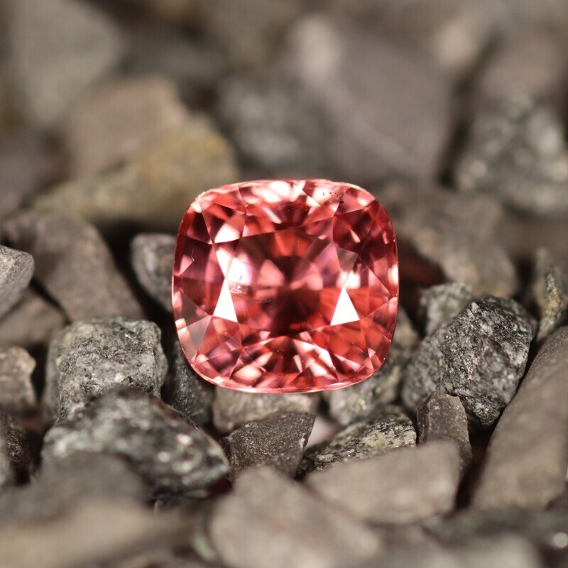 Spinelle Rouge Rose 2.19 Ct