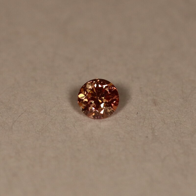 Diamant Fancy Vivid Orangy Pink CVD 2.6mm
