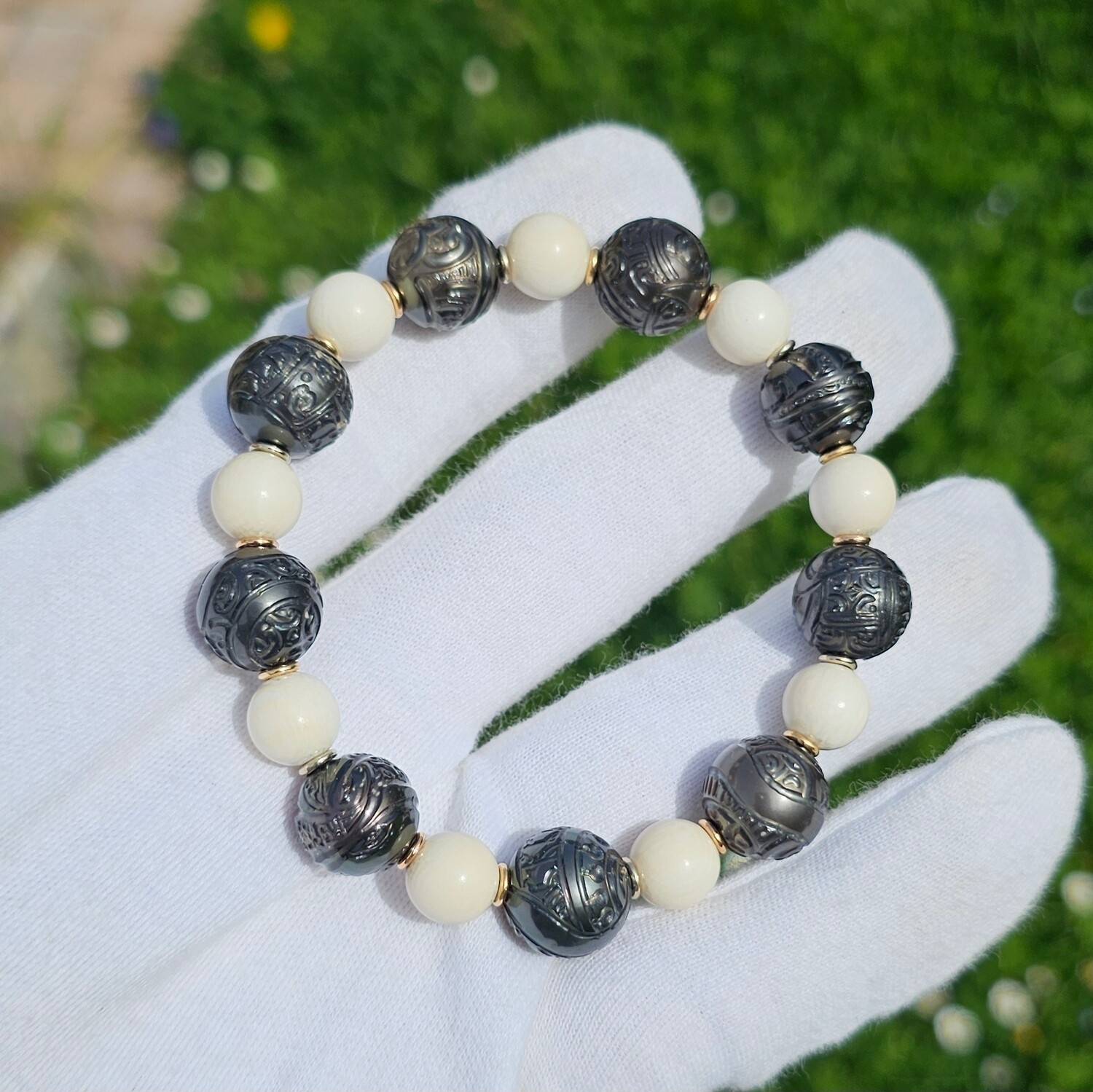 Bracelet Perles de Tahiti / Ivoire de mammouth / Or 18k Jaune - Blanc - Rouge