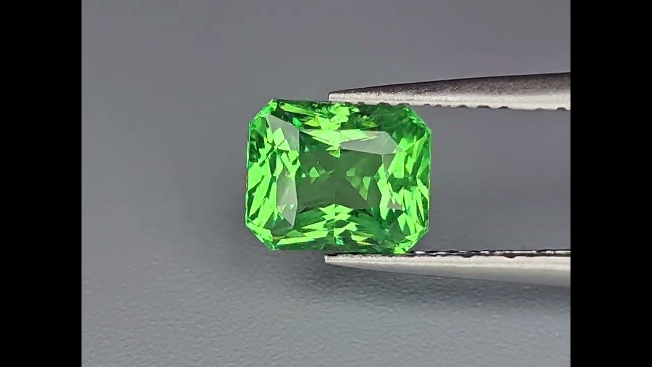Grenat Tsavorite 1.76 Ct