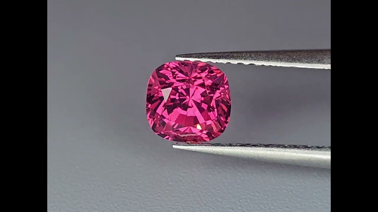 Spinelle Rouge Rose 1.45 Ct