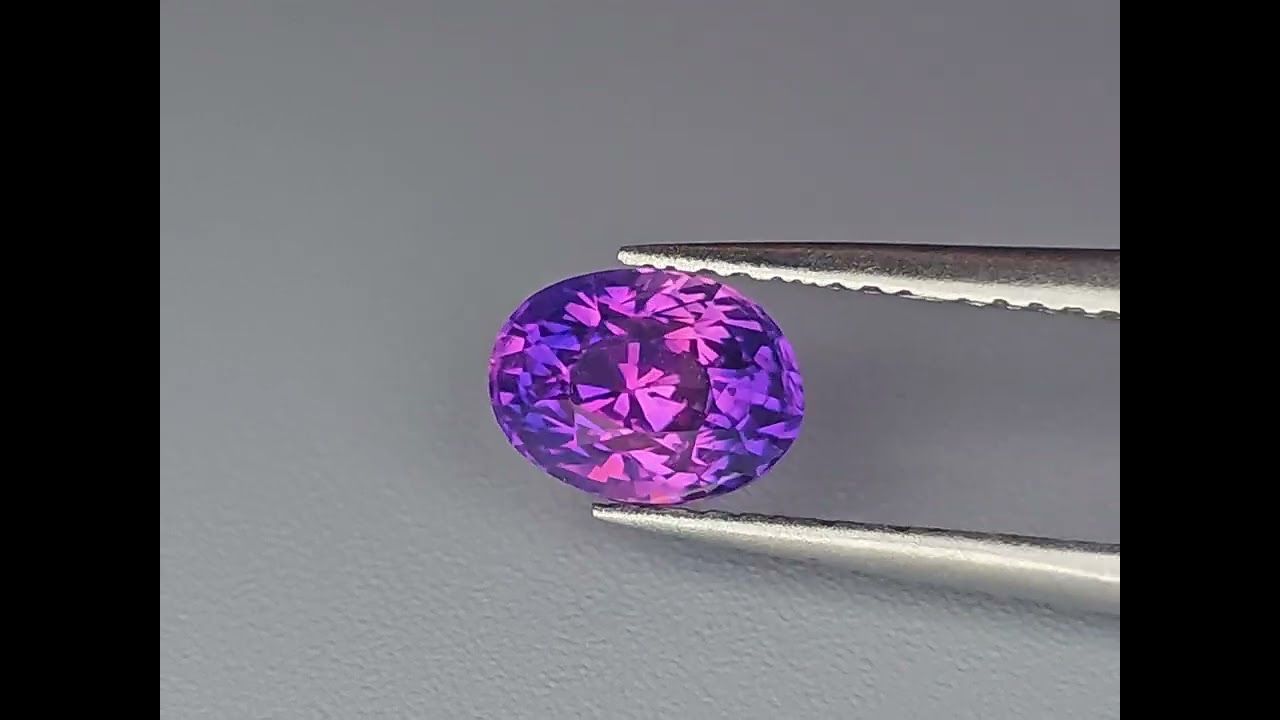 Saphir Bleu / Violet 1.58 Ct - Non chauffé