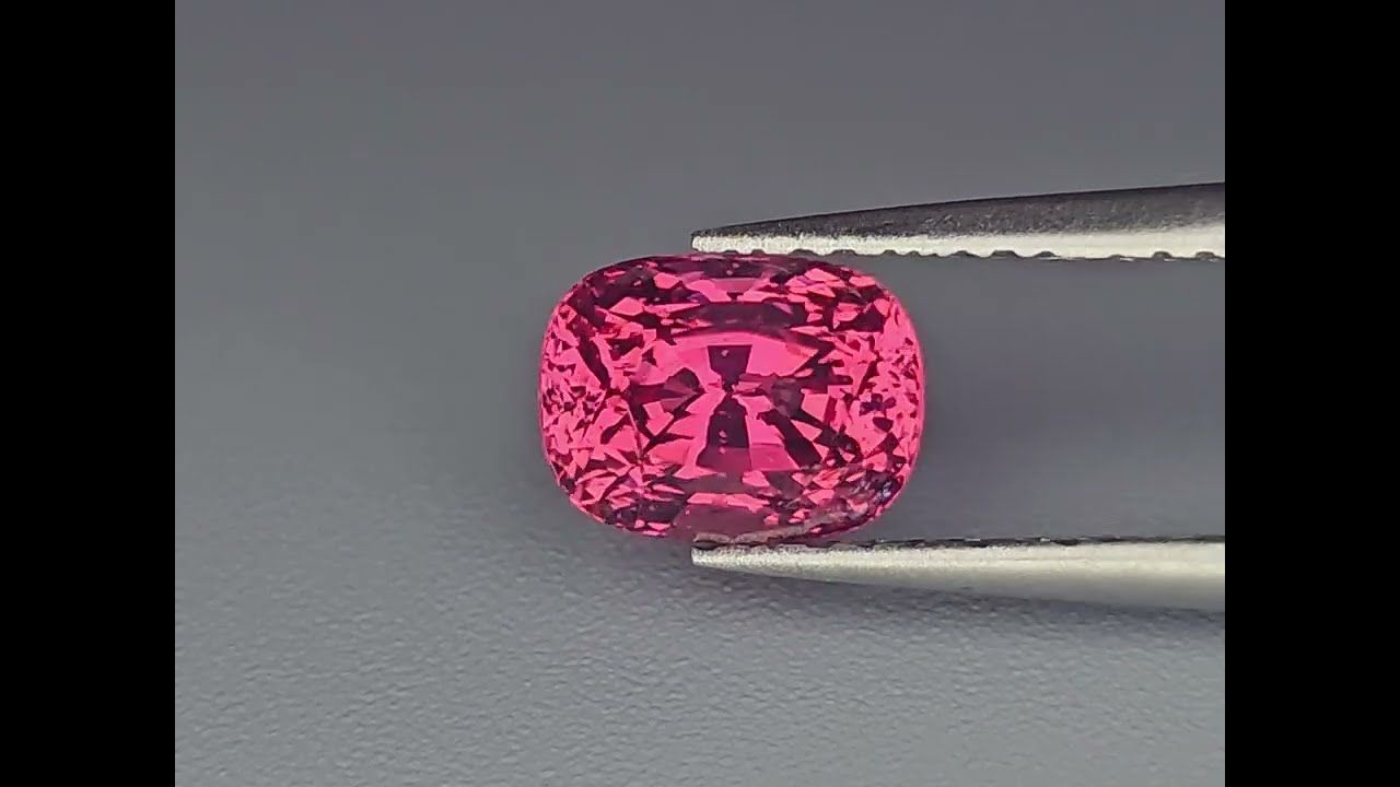 Spinelle Violet Rose 1.75 Ct