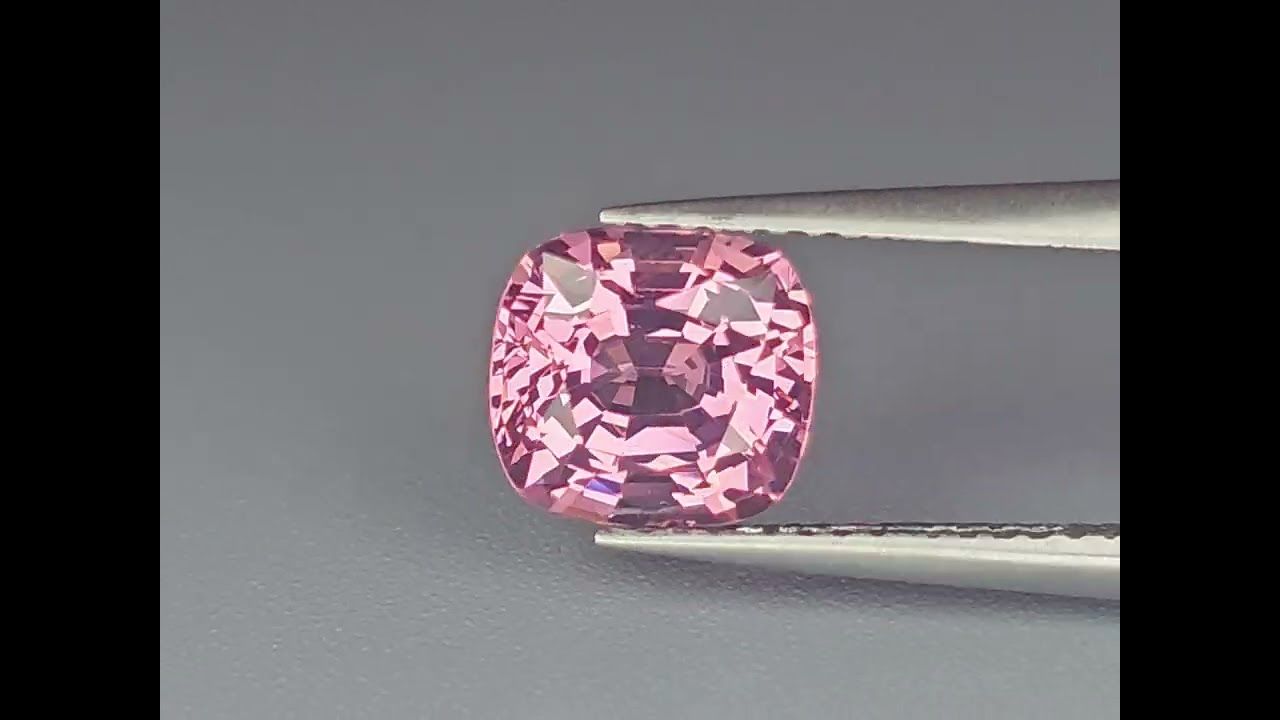 Spinelle Rose 2.32 Ct