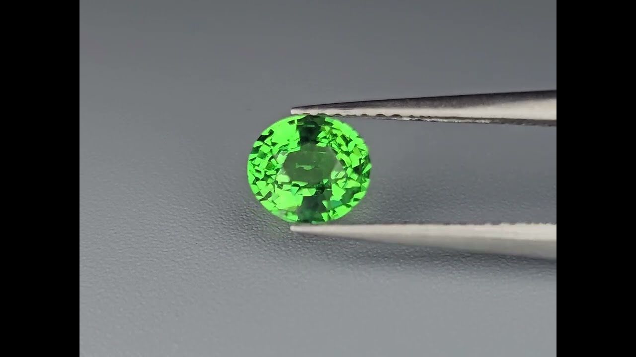 Grenat Tsavorite 1.04 Ct