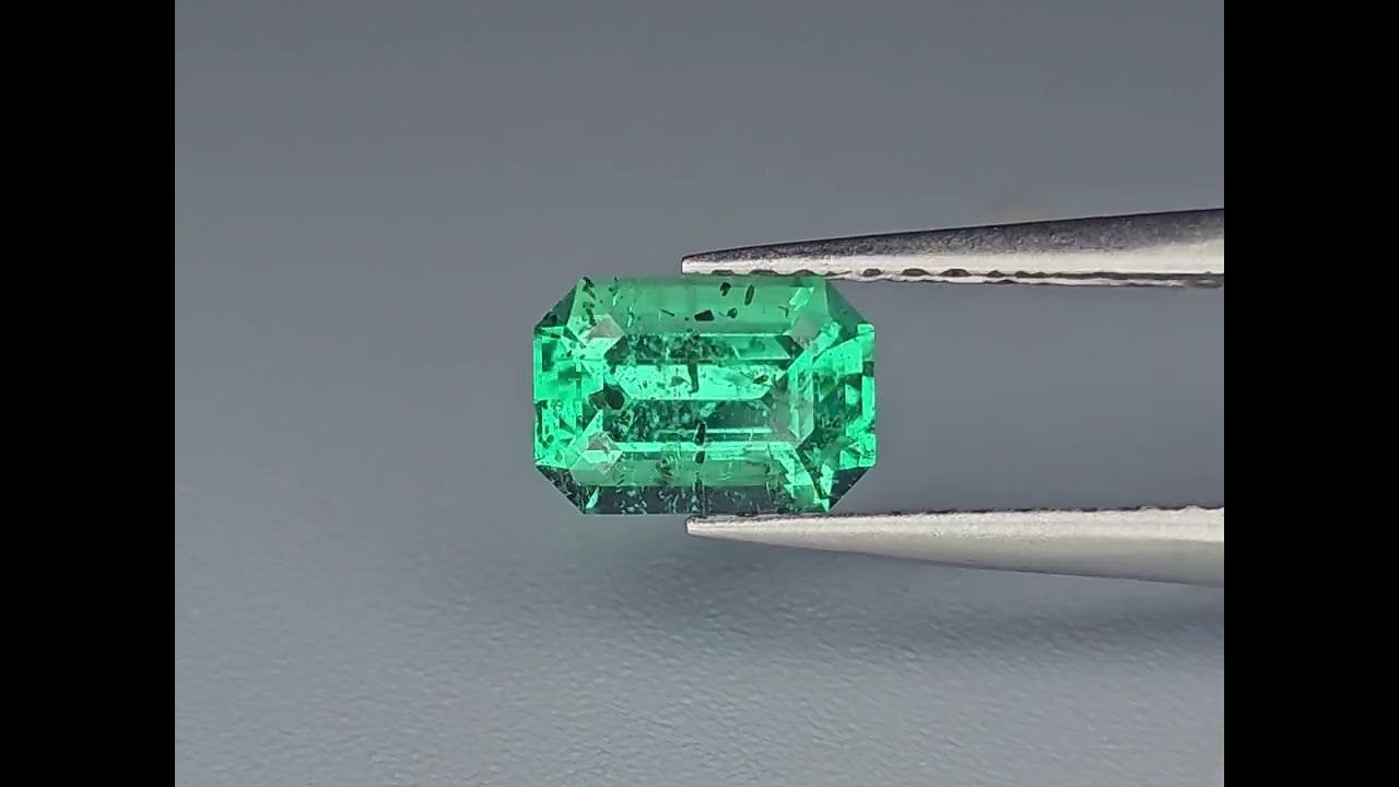 Émeraude 0.85 Ct