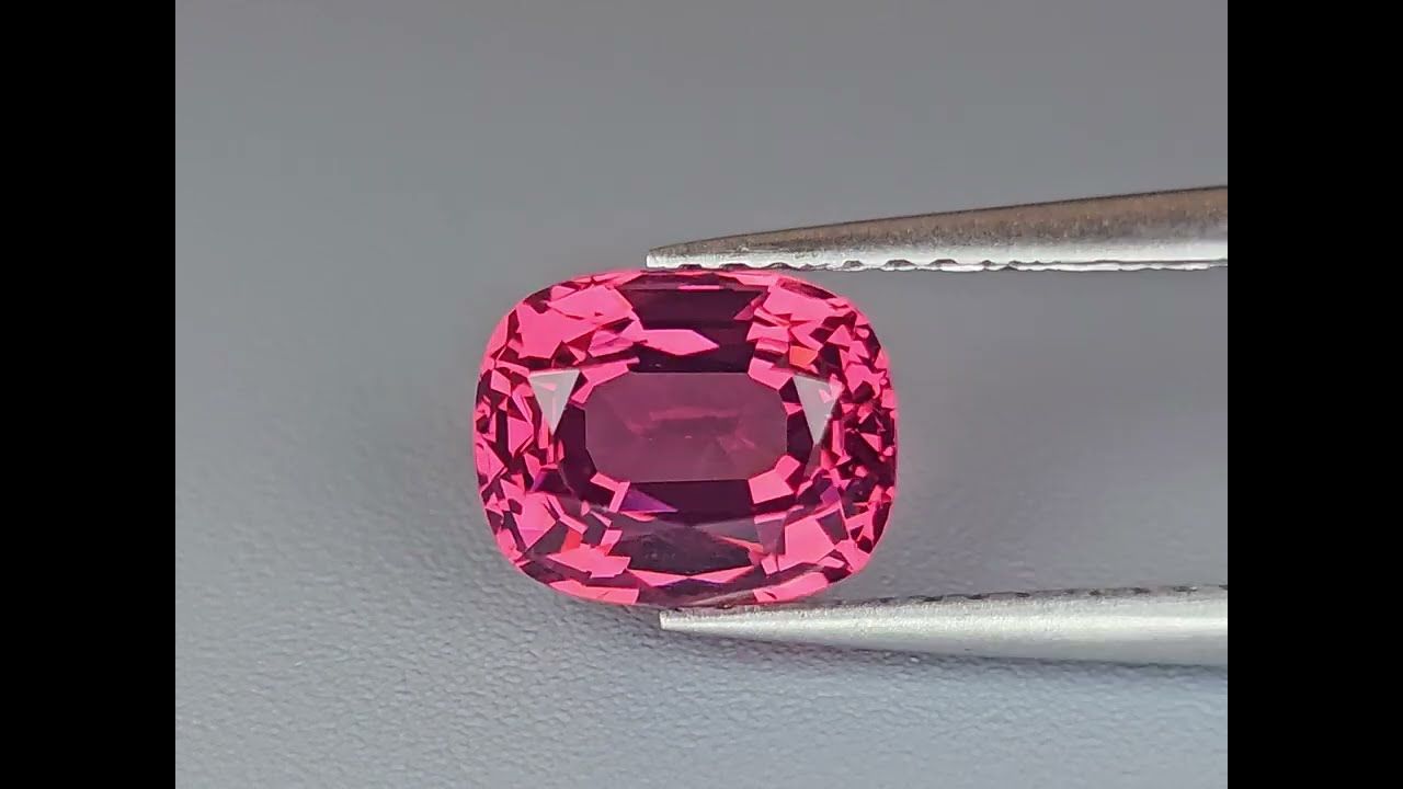 Spinelle Rouge 1.88 Ct