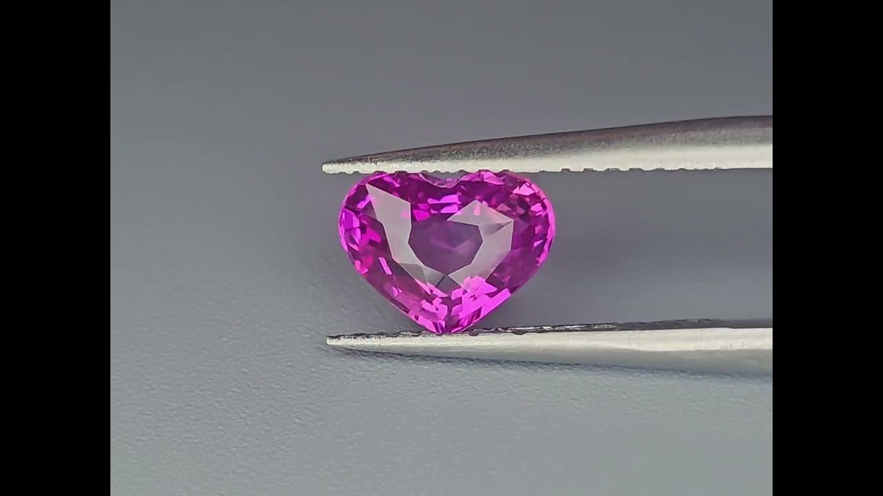 Saphir Rose Violacé 1.66 Ct - Chauffé