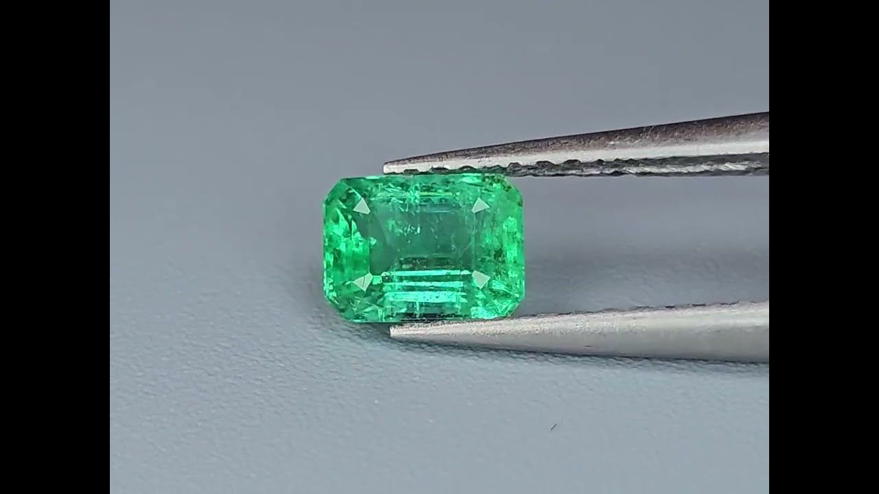 Émeraude 0.67 Ct