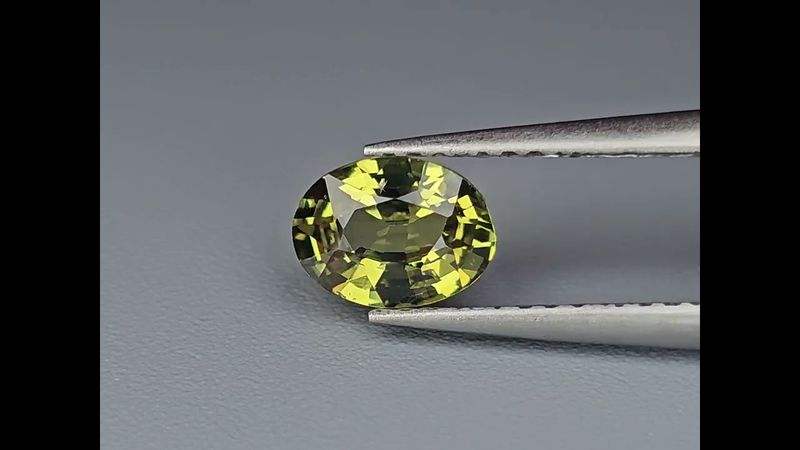 Saphir Vert 0.86 Ct - Non chauffé