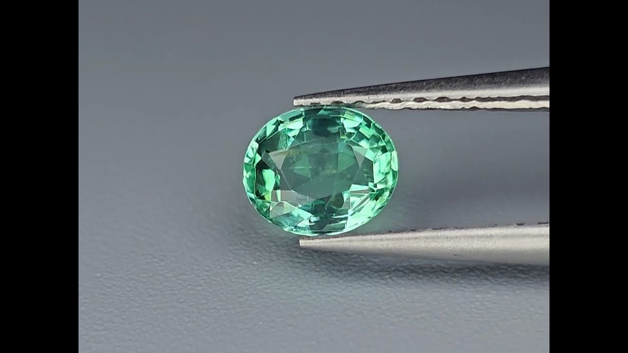 Émeraude 0.61 Ct