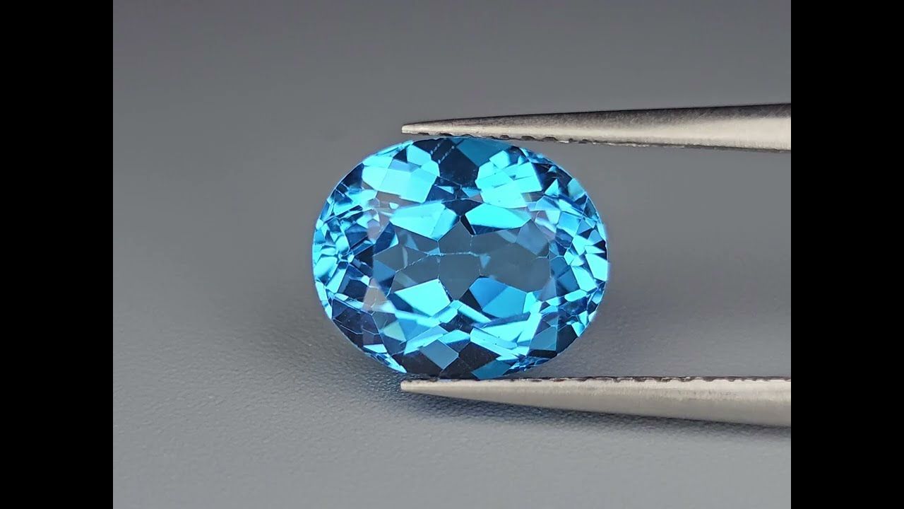 Topaze swiss blue 4.83 Ct - Traité