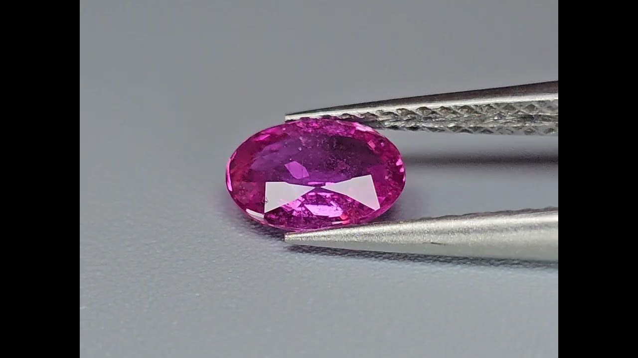 Saphir Violet Rose 0.90 Ct- Traité