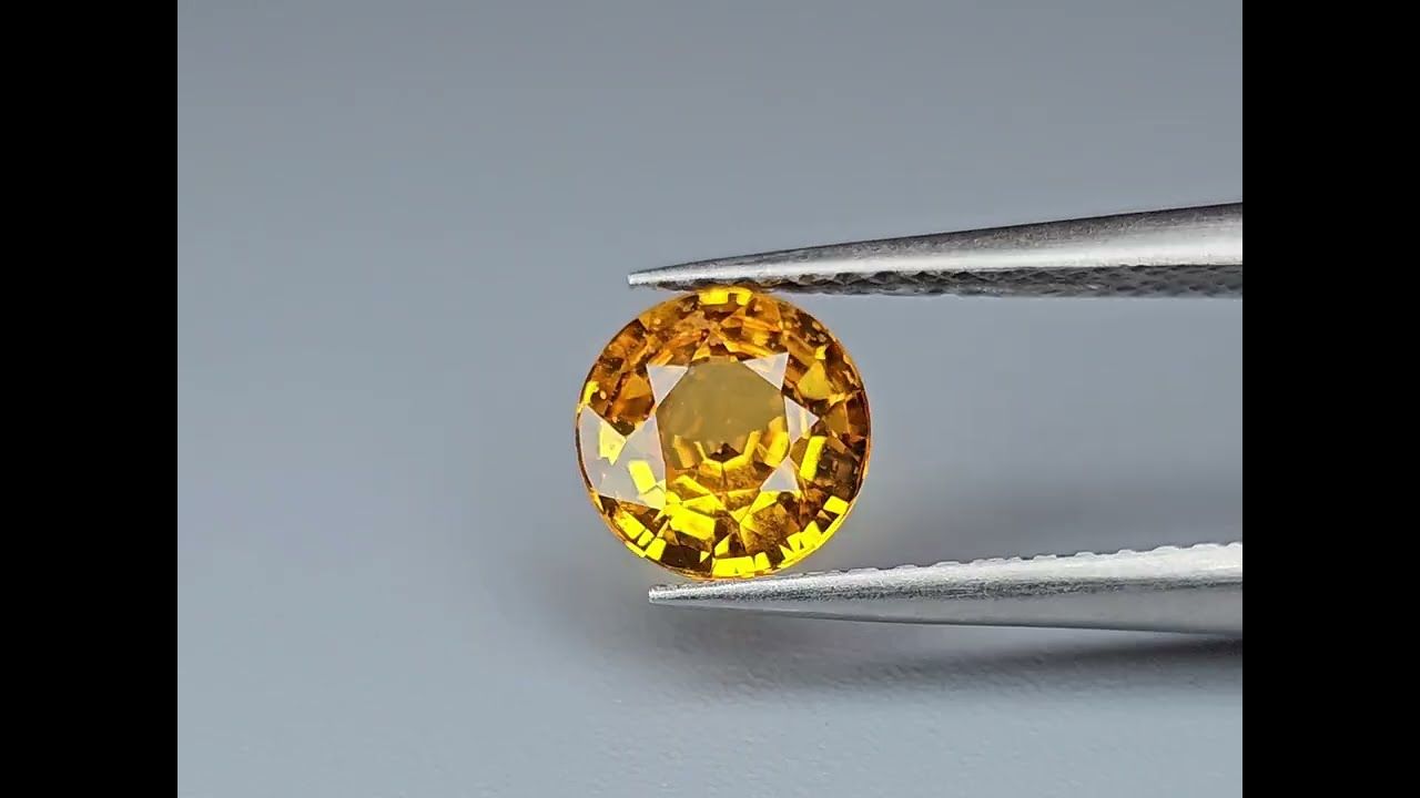 Saphir Jaune 1.18 Ct - Traité