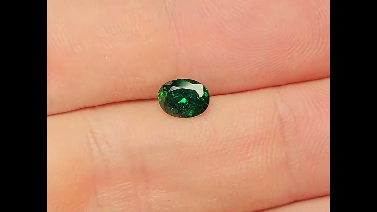 Grenat Tsavorite 1.31 Ct