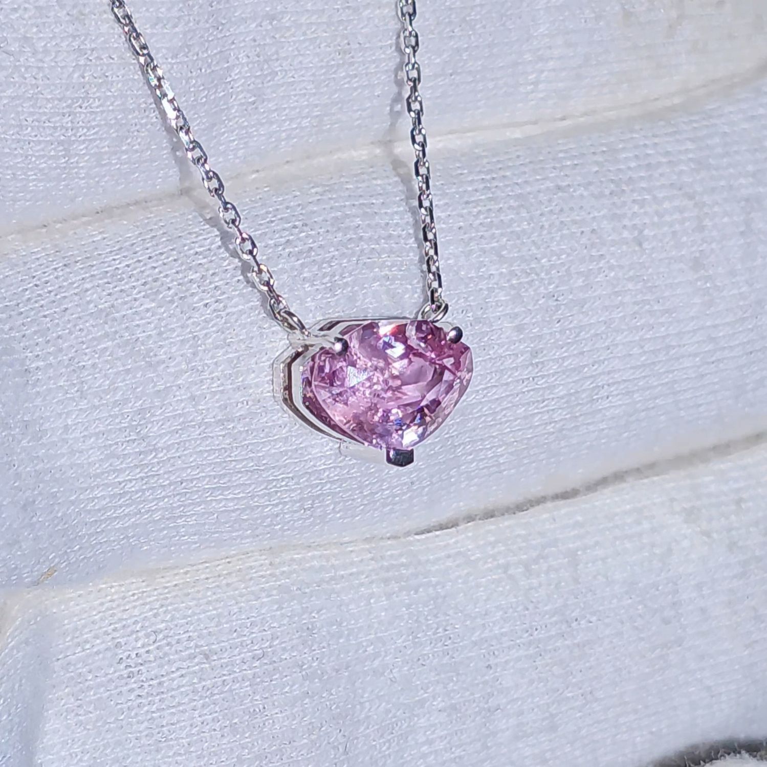 Pendentif Or Blanc 18k - Saphir Padparadscha 3.30 Ct