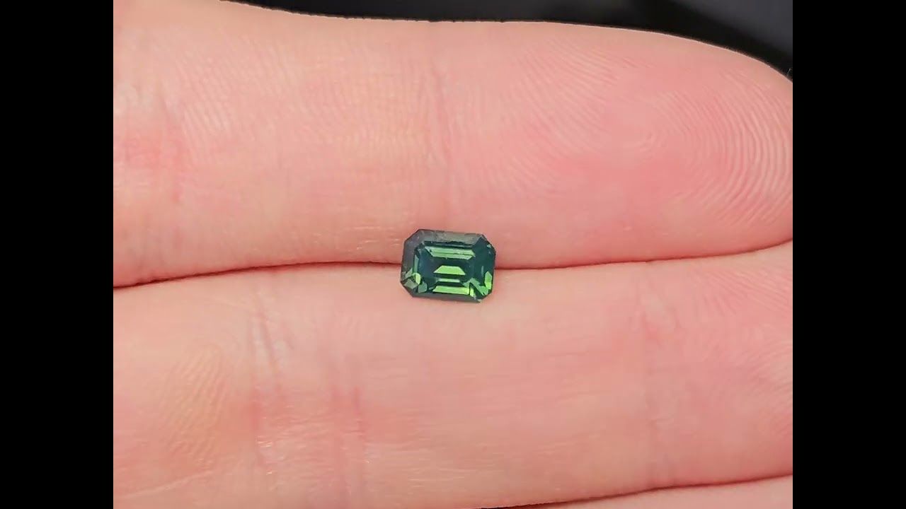 Saphir Vert (Opalescent) 1.30 Ct - Non chauffé