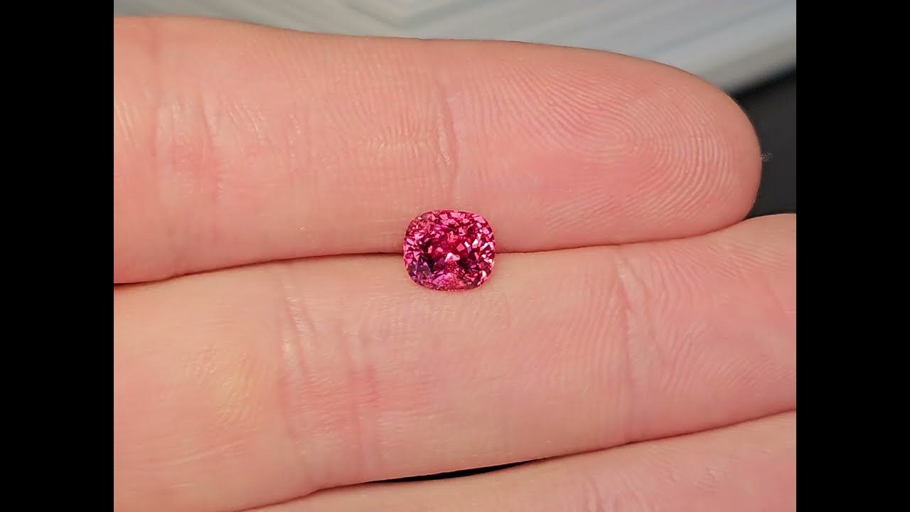 Spinelle Rouge Orange 2.11 Ct