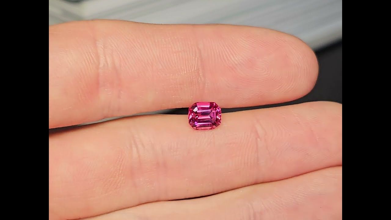 Spinelle Violet Rose 1.84 Ct