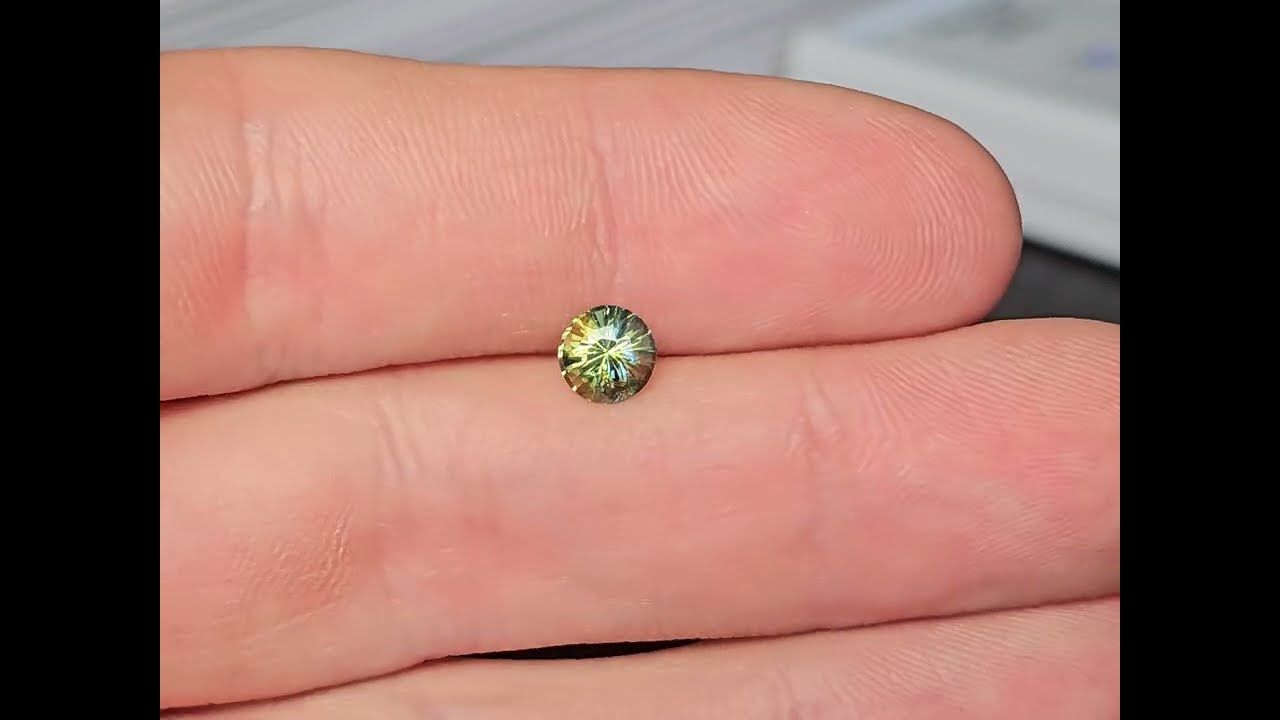 Saphir Vert Jaune 1.31 Ct - Non chauffé