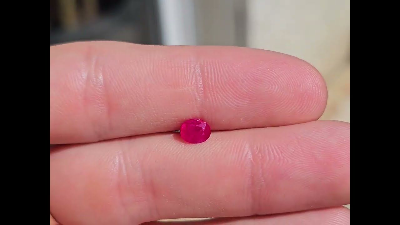 Rubis Rouge Rosâtre 1.02 Ct - Chauffé