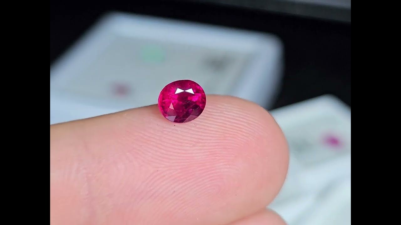 Rubis Rouge 1.12 Ct - Chauffé