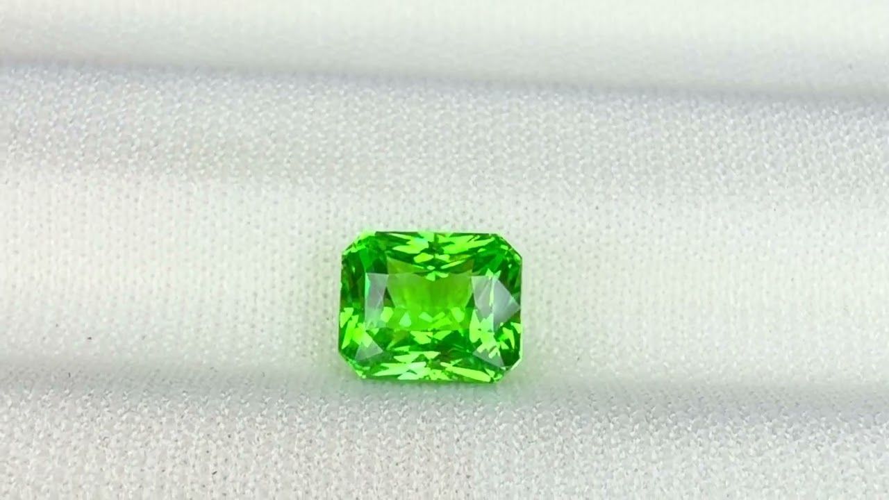 Grenat Tsavorite 1.76 Ct