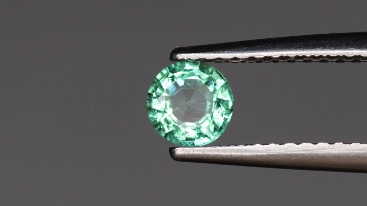 Paire Émeraudes 0.72 Ct