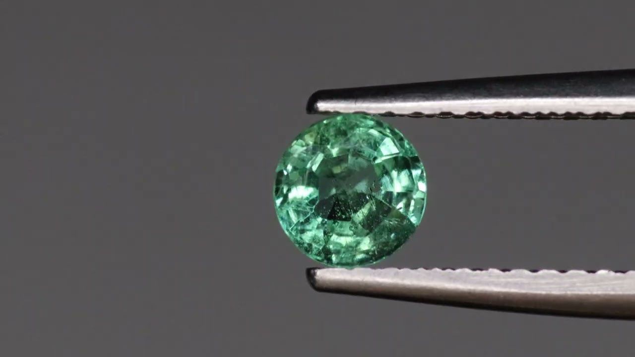 Paire Émeraudes 0.72 Ct