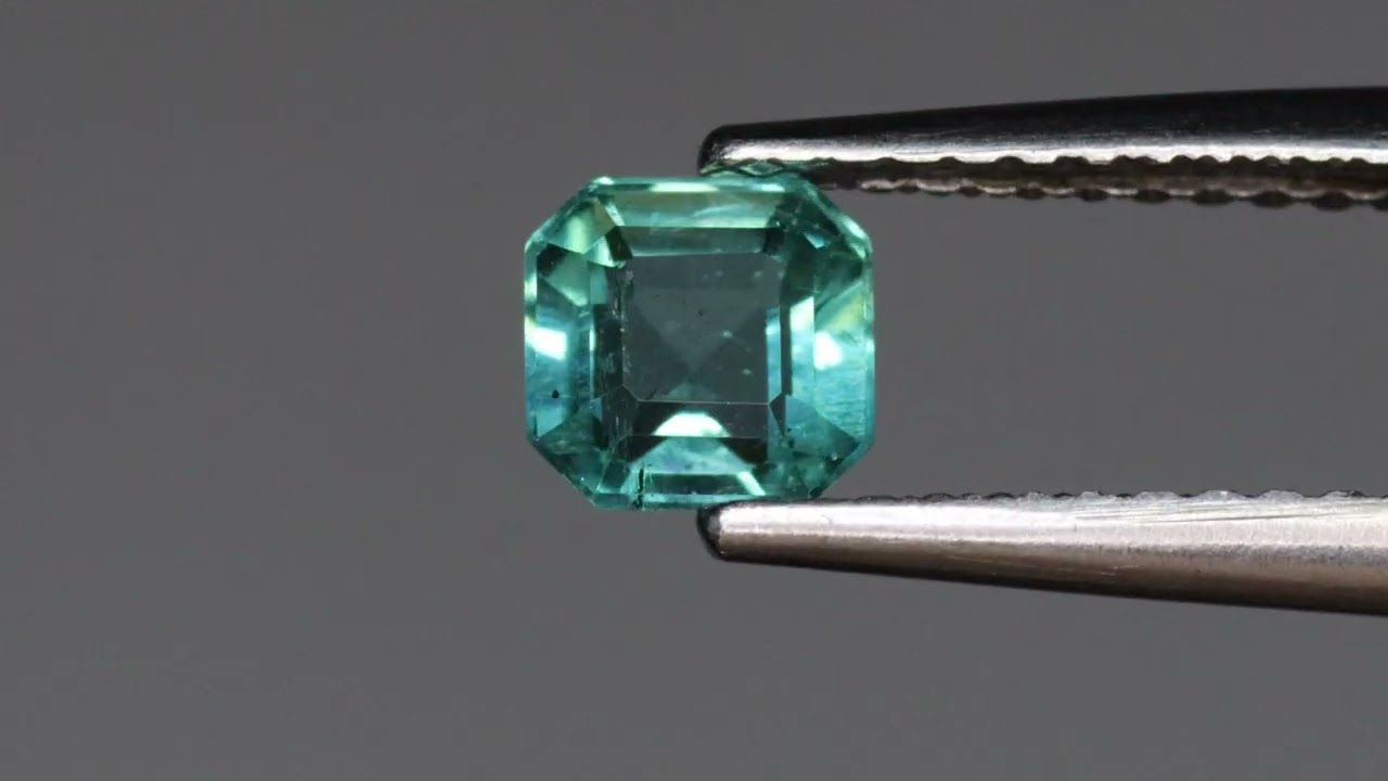 Émeraude 0.57 Ct