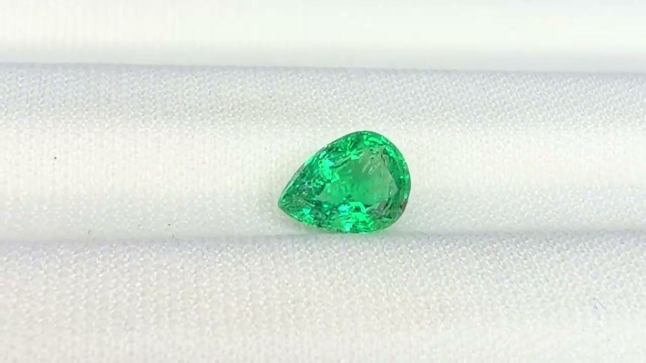 Émeraude 1.21 Ct