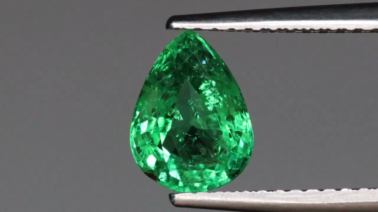 Émeraude 1.21 Ct