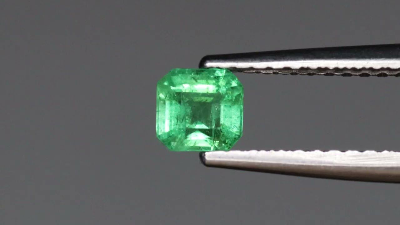 Émeraude 0.40 Ct