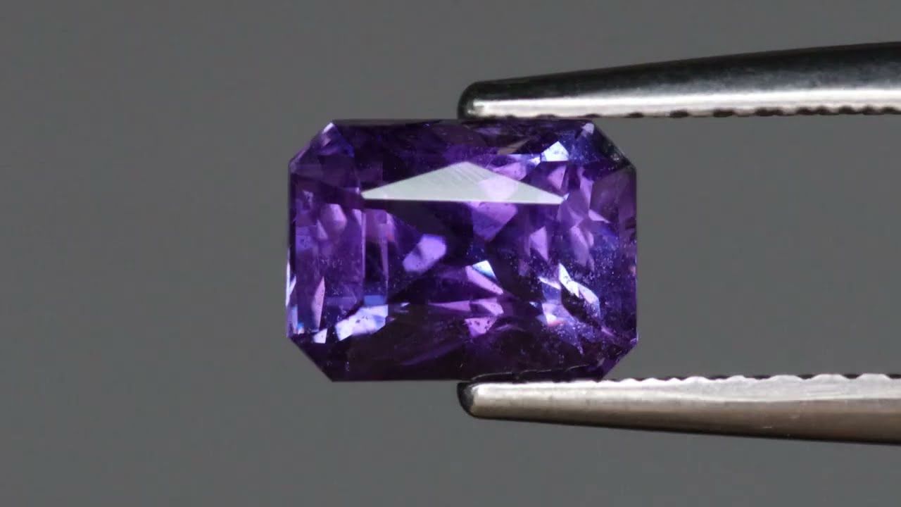Saphir Violet 1.52 Ct - Non chauffé Saphir Violet 1.52 Ct - Non chauffé