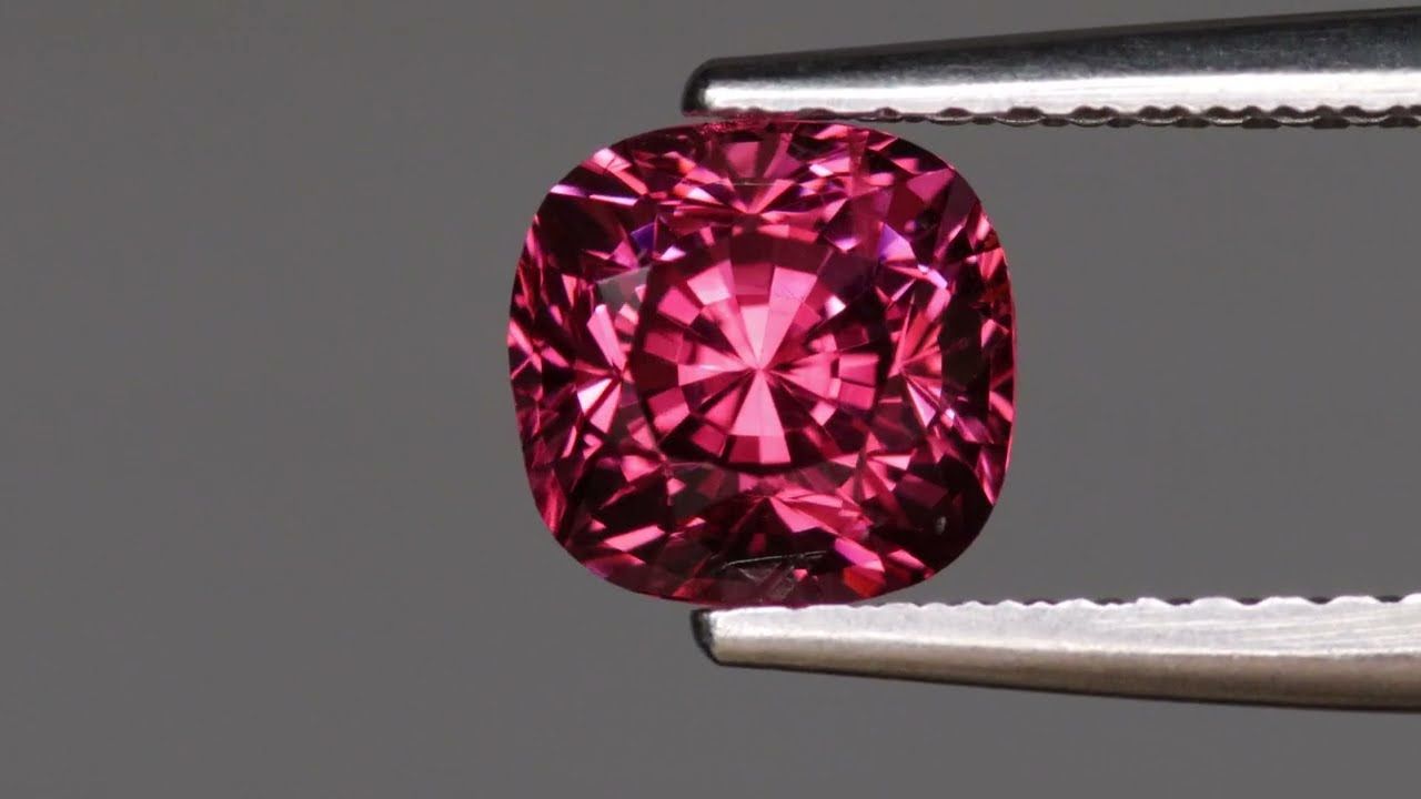 Spinelle Rouge Rose 1.45 Ct