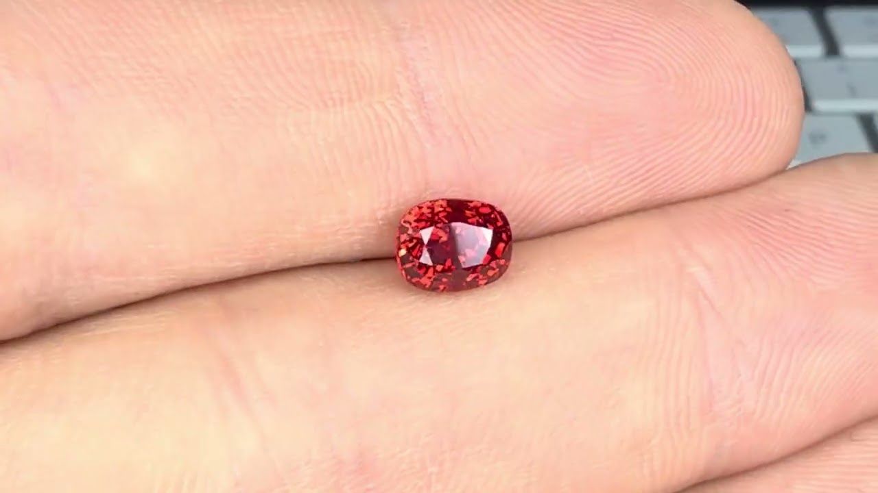 Spinelle Rouge 1.56 Ct