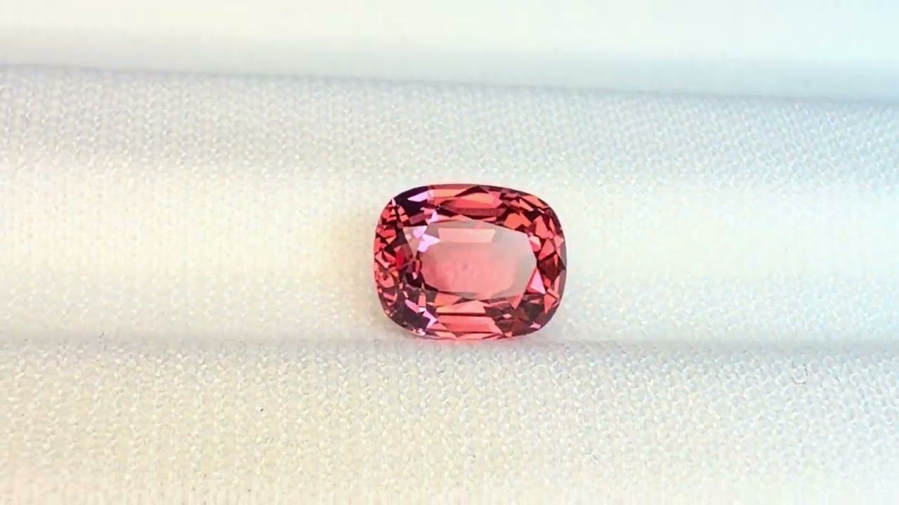 Spinelle Rouge 1.88 Ct