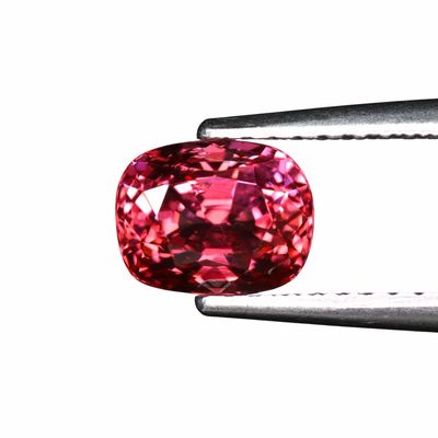 Spinelle Rouge 1.38 Ct