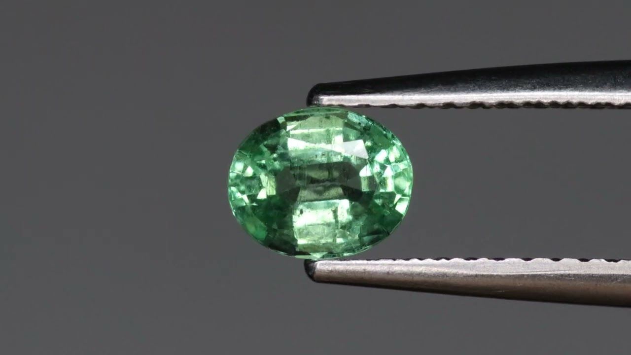 Émeraude 0.56 Ct