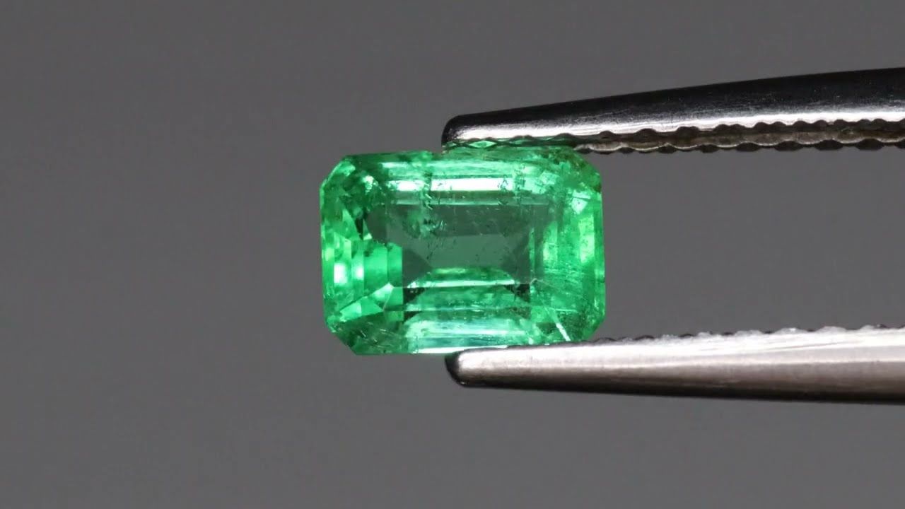 Émeraude 0.67 Ct