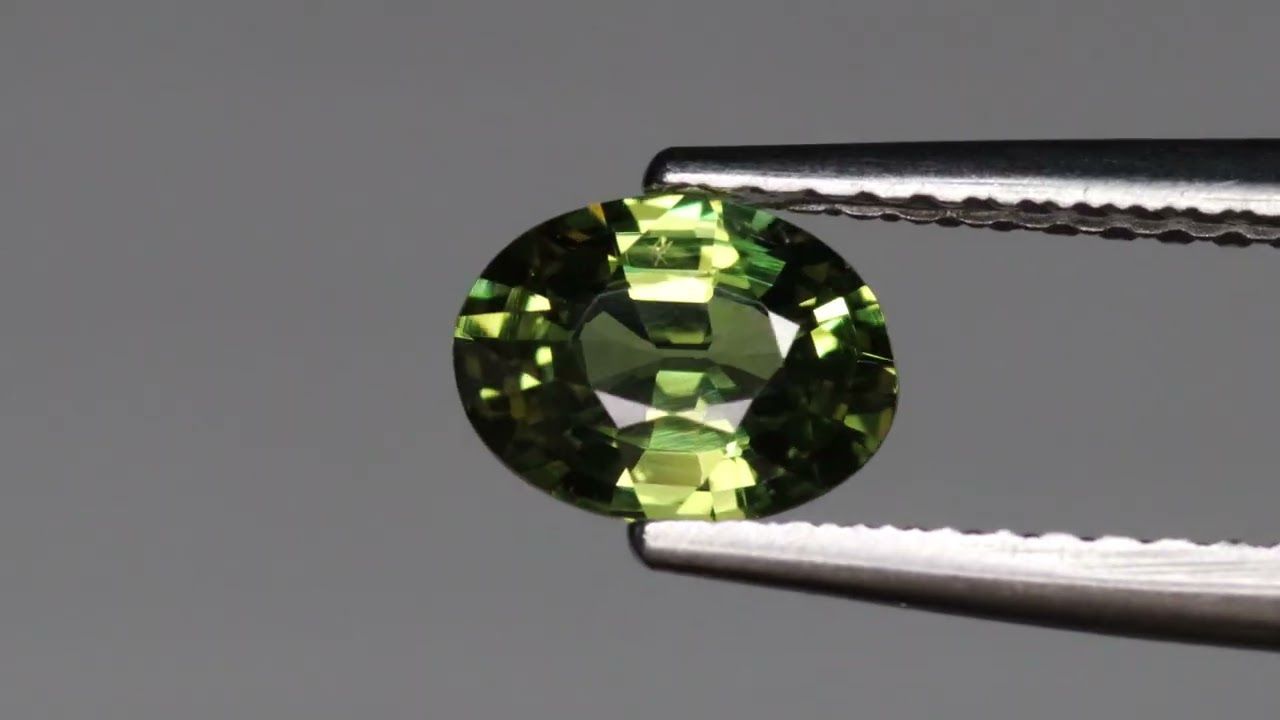 Saphir Vert Jaune 0.86 Ct - Non chauffé