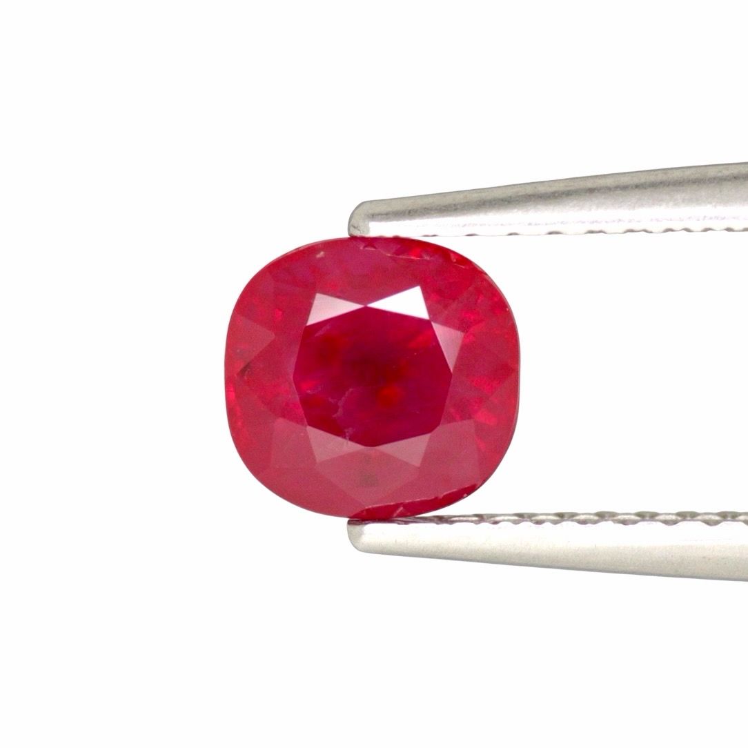 Rubis Rouge Rosâtre 1.49 Ct - Chauffé
