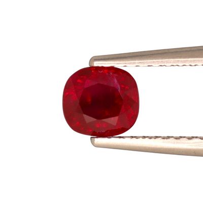 Rubis Rouge Sang de Pigeon 1.01 Ct - Chauffé